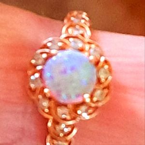 Beautiful 10k rose gd Opal ring